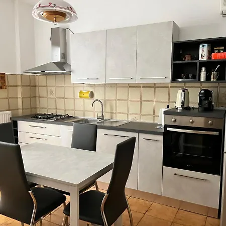 Casa *